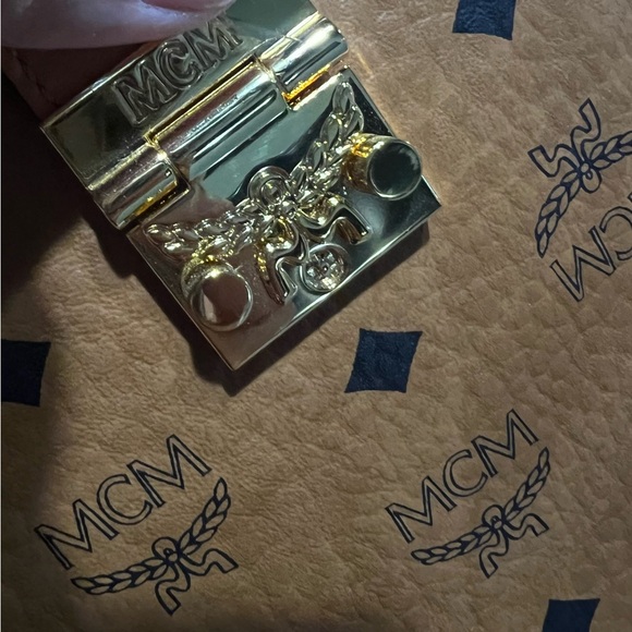 MCM BACKPACK - Picture 11 of 14